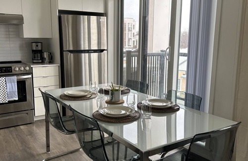 Brookhaven - Amesbury Condo | Cozy apartment in mid-town Toronto with parking. Pet friendly!