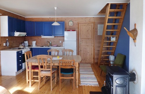 Rosendal Apartment | Cozy apartment in Rosendal with sauna