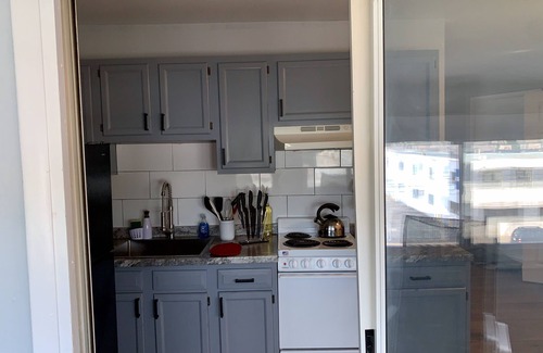 Glenolden Apartment | Cozy Apartment in Suburbs - Perfect Long Term Stay