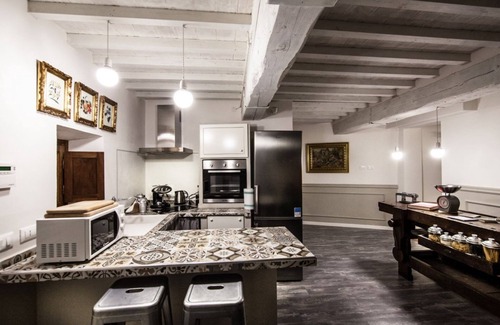 Colle di Compito Apartment | Cozy Apartment in the Tuscan Hills