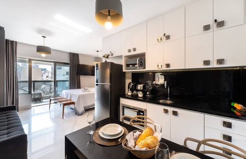 Republica Apartment | Cozy Apartment in the Center, WiFi 600Mb and garage included