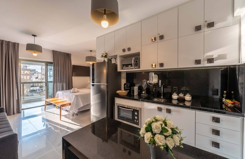 Republica Apartment | Cozy Apartment in the Center, WiFi 600Mb and garage included