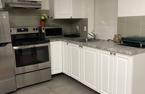 Griffintown Apartment | Cozy apartment in the heart of downtown Montreal - À la rue Peel