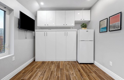 Byward Market - Parliament Hill Apartment | Cozy apartment in the heart of Ottawa, just a short walk from downtown!
