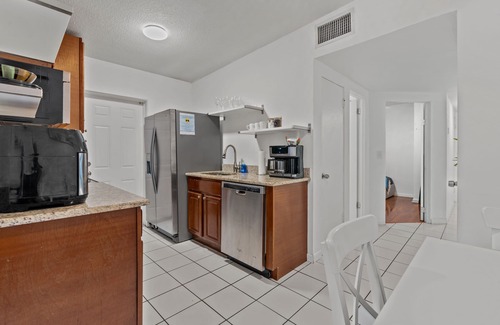 East Central Park Apartment | Cozy apartment in the Milk District of east Orlando. Unit An