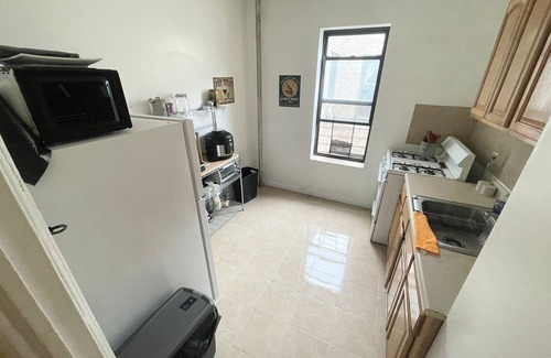 Inwood Apartment | Cozy Apartment in Upper Manhattan for Groups and Families