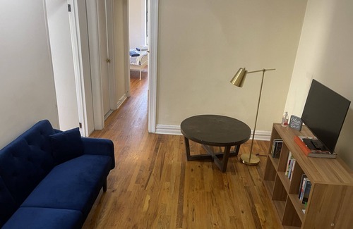Inwood Apartment | Cozy Apartment in Upper Manhattan for Groups and Families