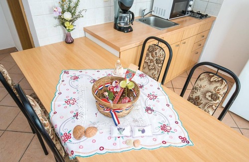 Vidalici Apartment | Cozy apartment in Vidalici with WiFi