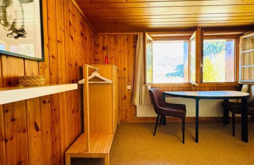 Kandersteg Apartment | Cozy Apartment in Vintage House in Kandersteg