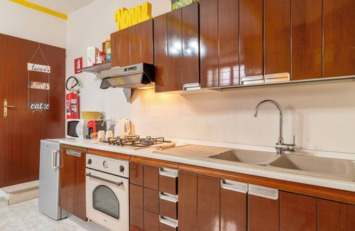 Castel di Ieri House | Cozy apartment with fireplace.