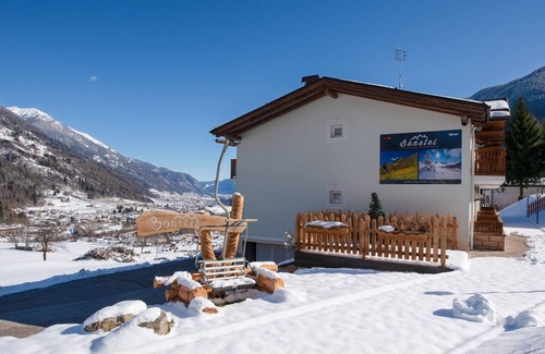 Dimaro Apartment | Cozy Apartment Ai Bonetei 3 with Mountain View, Wi-Fi, Balcony, Garden & Terrace; Parking Available
