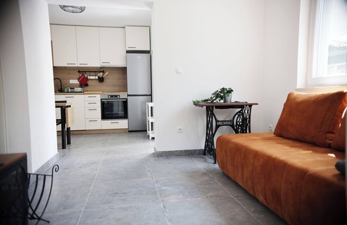 Krk Apartment | Cozy Apartment Iva with Private Garden