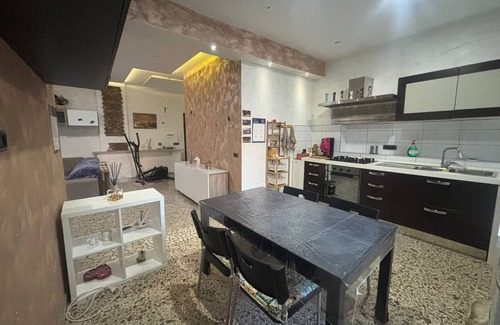 Fuorigrotta Apartment | Cozy APARTMENT just minutes from the main sights of the city.