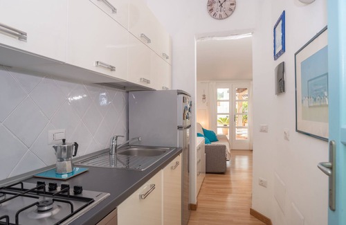 San Pantaleo Apartment | Cozy Apartment "Lemon San Pantaleo" with Shared Pool, A/C & Terrace