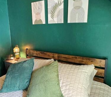 Liverpool Apartment | Cozy apartment Liverpool NY