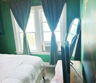 Liverpool Apartment | Cozy apartment Liverpool NY