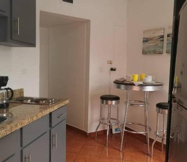 Hermosillo Apartment | Cozy Apartment Located In a Comercial Area