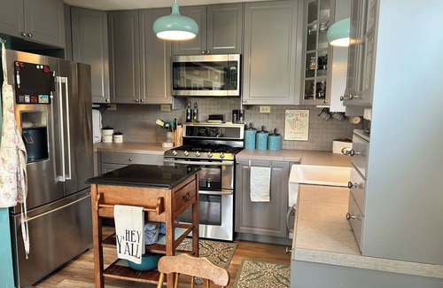 Prairie City Apartment | Cozy apartment near downtown Prairie City.