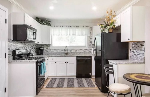 College Park Apartment | Cozy Apartment near Atlanta Airport