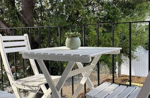 East Little Havana Apartment | Cozy Apartment Near Brickell IV