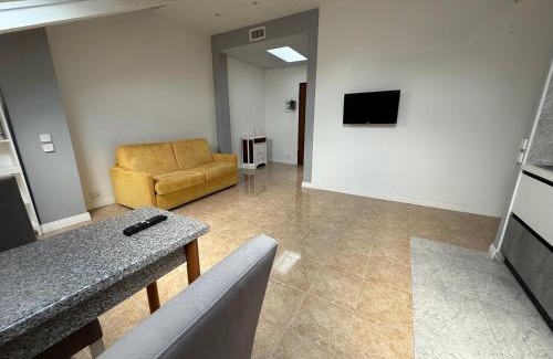 Bresso Apartment | COZY APARTMENT NEAR MiLAN