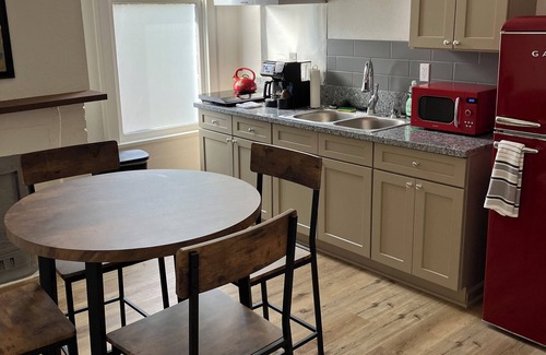 Selma Apartment | Cozy apartment nestled in the beautiful historic district of Selma, Alabama