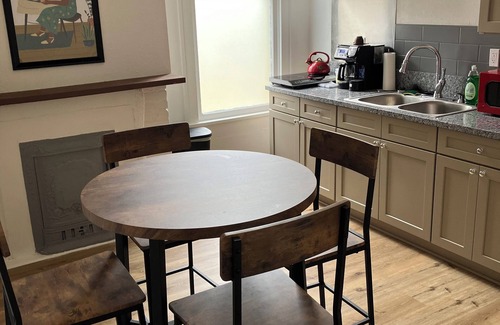Selma Apartment | Cozy apartment nestled in the beautiful historic district of Selma, Alabama
