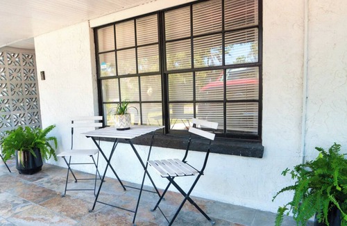 Bearss Plaza Apartment | Cozy apartment next to Busch Gardens/USF