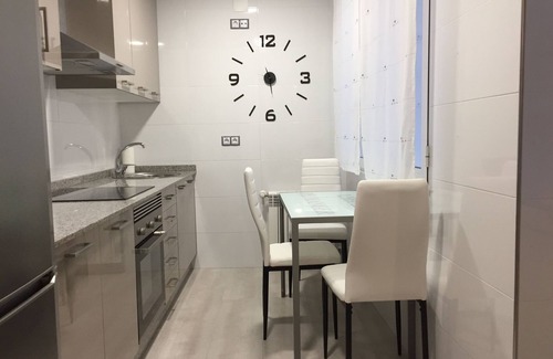 Lugo Apartment | Cozy apartment next to Puerta de San Pedro (Roman Wall)