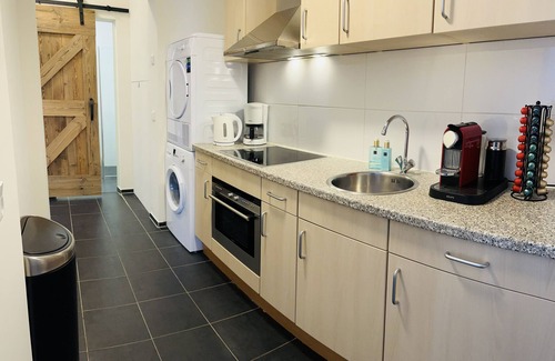 Katwijk Aan Zee Apartment | Cozy apartment - 150 meters from beach!