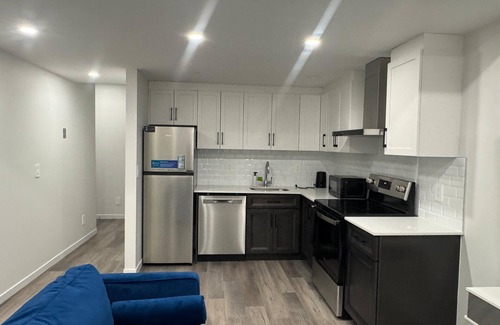 Northwest Calgary Apartment | Cozy Apartment Northwest Calgary
