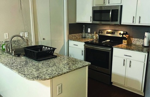 Denton Apartment | Cozy Apartment On A Golf Course