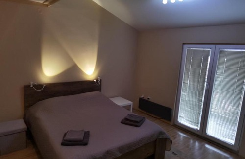 Jagodina Apartment | Cozy apartment sa parkingom pogodan za dnevni odmor