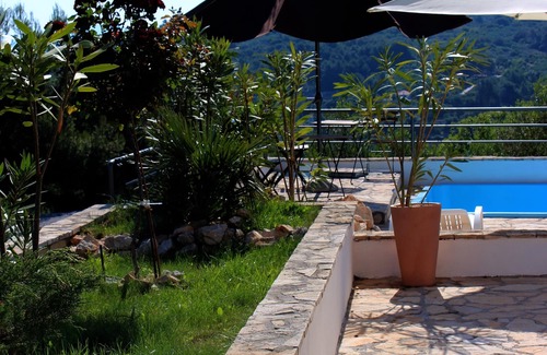 Rogac Apartment | Cozy apartment-studio for two guests on island Šolta,Rogač