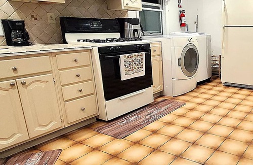 Ridgefield Park Apartment | Cozy apartment near all
