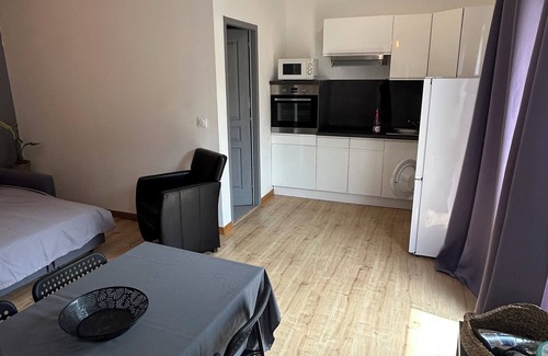 Sernhac Apartment | Cozy apartment very close to Pont du Gard