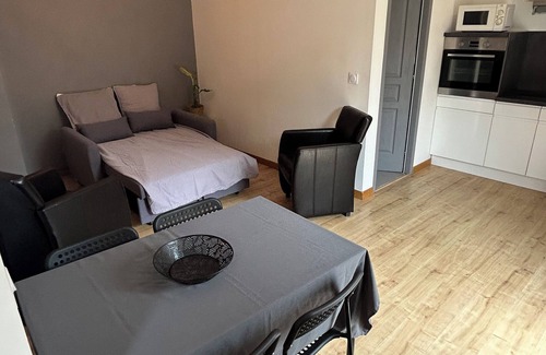 Sernhac Apartment | Cozy apartment very close to Pont du Gard
