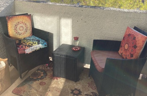 Mission Hills Apartment | Cozy Apartment w/balcony and many amenities