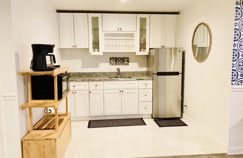 Fredericksburg Apartment | Cozy Apartment with Self-Check-In and Free Parking. Pet -Friendly!