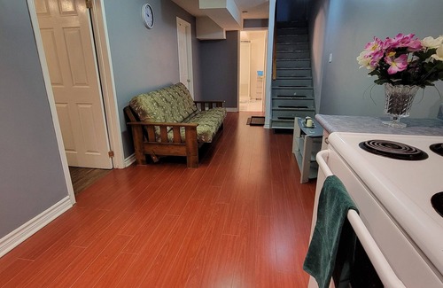 Brampton Apartment | Cozy apartment, walking distance to plazas. Airport pickup/drop off offered.