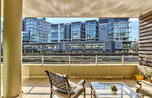 Victoria and Alfred Waterfront Apartment | Cozy Apartment, WiFi, Centrally Located