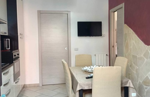 Contrada Pantano d'Arci Apartment | Cozy apartment with terrace, 600 meters from the airport.