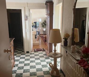Sint-Jans-Molenbeek Apartment | Cozy apartment with terrace view of Brussels