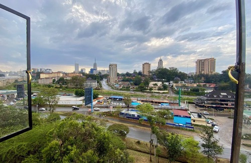 Nairobi West Apartment | Cozy apartment with WiFi in Nairobi West