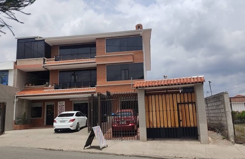 Cuenca Apartment | Cozy Apartment, Wood/fireplace, close to City