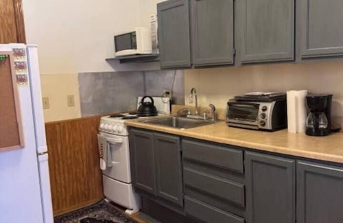 Alma Apartment | Cozy Apt- Centrally located