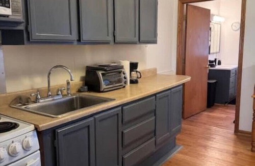 Alma Apartment | Cozy Apt- Centrally located