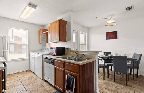 Killeen Condo | Cozy APT full amenities close to Ft Hood&Downtown