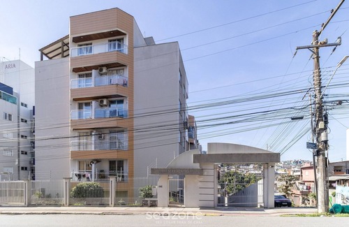Capoeiras Apartment | Cozy apt in Capoeiras Rmc203