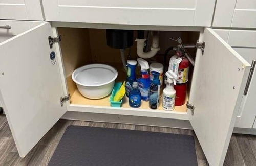 Golden Glades - The Woods Apartment | Cozy Apt min to Mayo*Beaches*Free Wi-Fi*Coffee*Tea